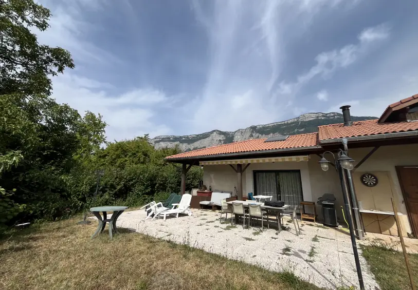 jardin contemporain piscine poolhouse